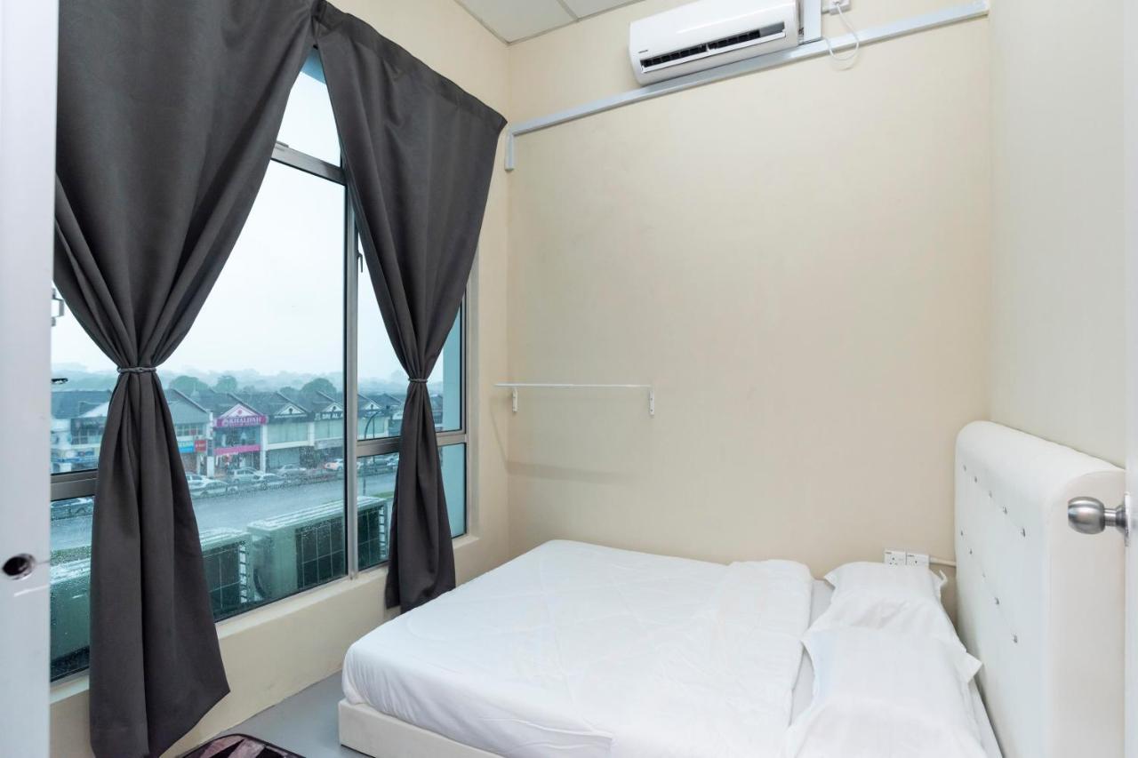 Hotel Spot On 89757 The Jb 2*